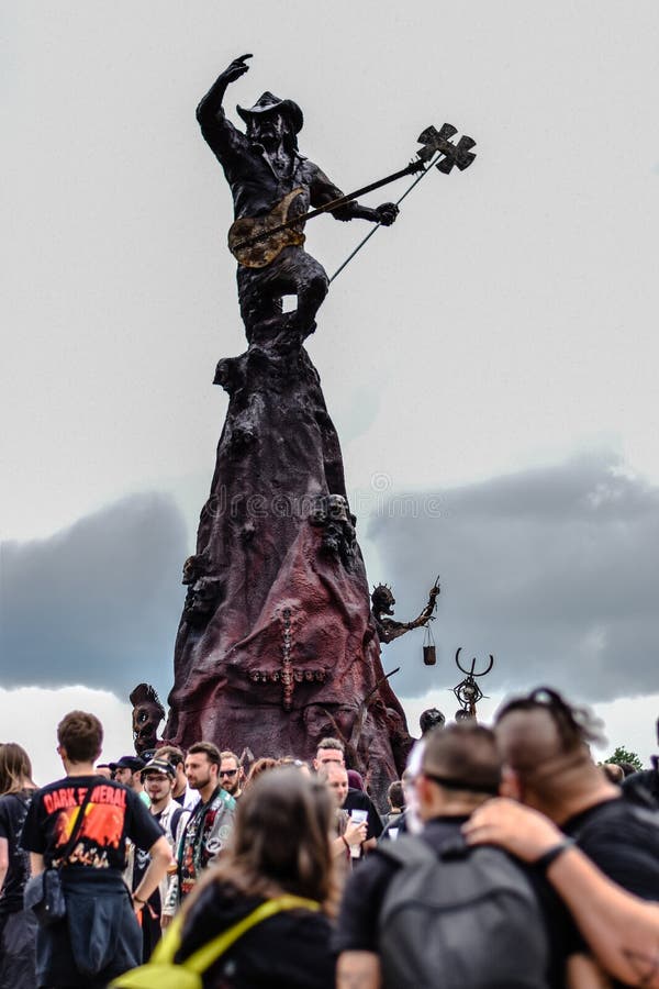 Dimmu Borgir, Shagrath , Live Concert 2018 Hellfest Editorial Photo - Image  of portrait, dark: 125007801