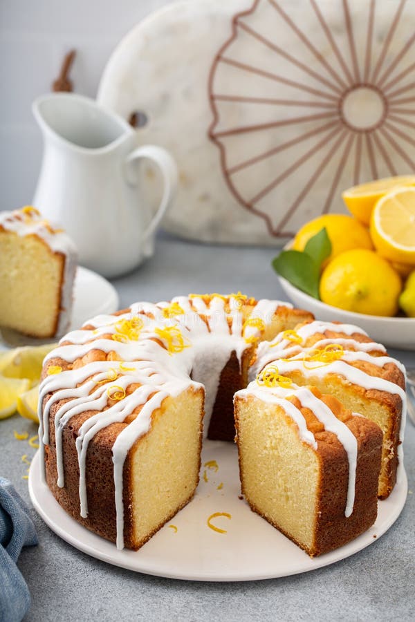 Lemon pound cake with powder sugar glaze