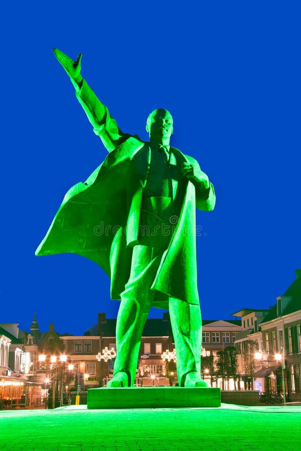 Lenin in Green Light