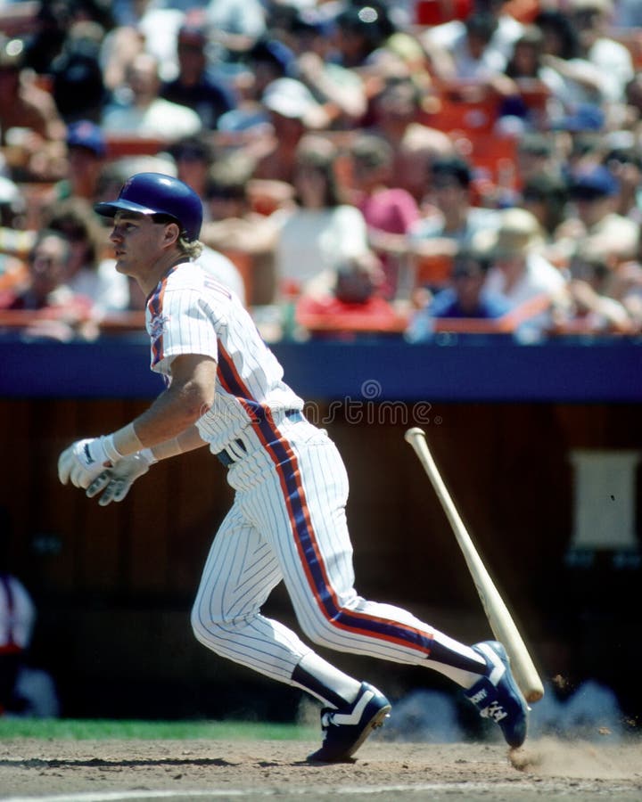 New York Mets OF Lenny Dykstra. Image taken from color slide.