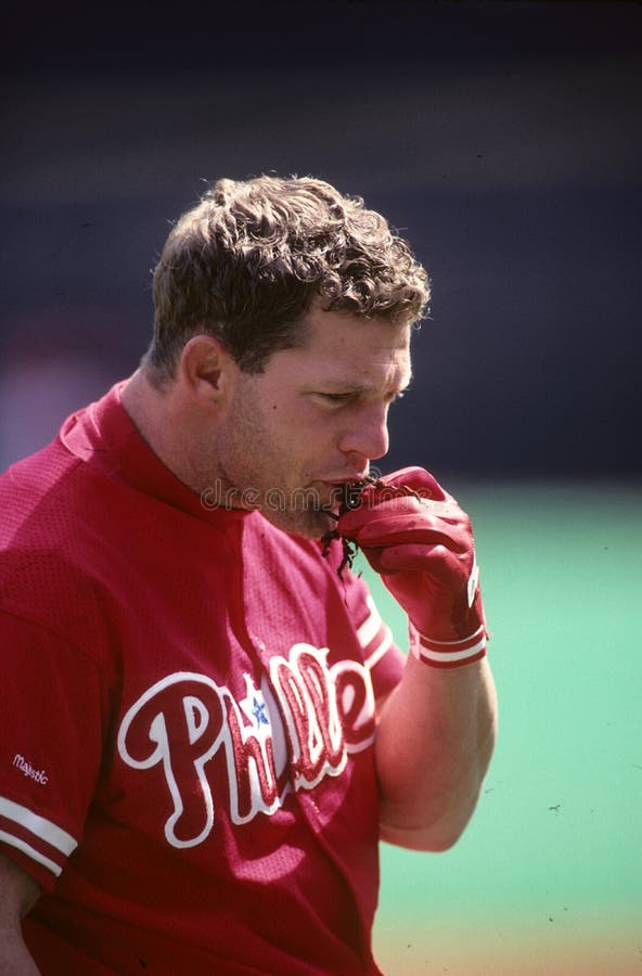 Philadelphia Phillies OF Lenny Dykstra. (Image taken from a color slide.)