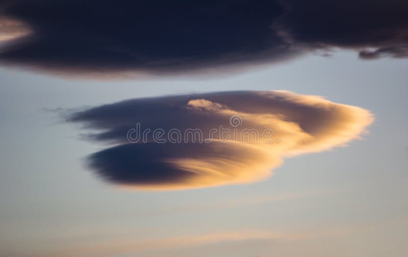 Lenticulars Corsica.