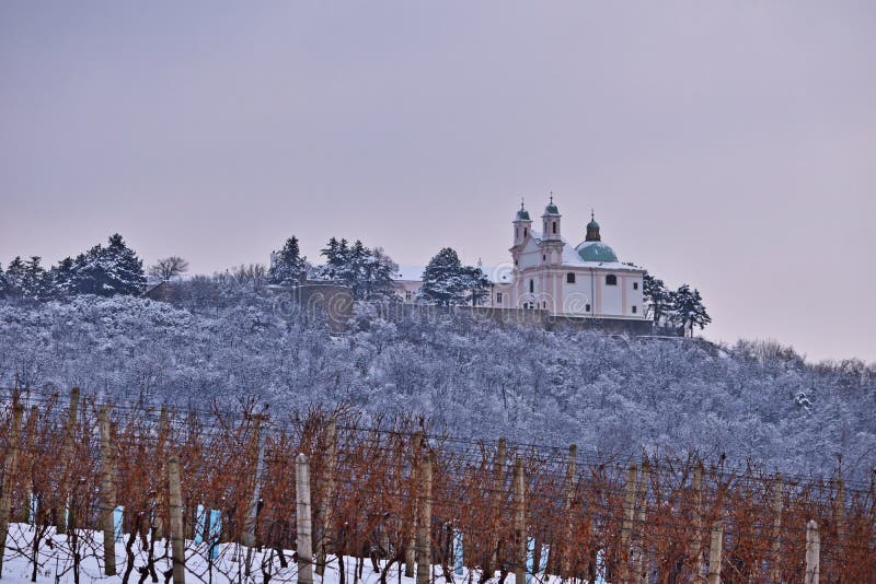 Leopoldsberg ha coperto in neve fotografia stock libera da diritti Leopoldsberg ha coperto in neve fotografia stock libera da diritti