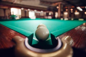 Les Boules De Billard S approchent De La Poche Image Stock Image Du 