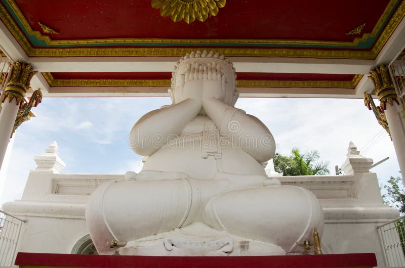 Les gros aveugles blancs de main de statue de Bouddha n'observent ou voient aucun St mauvais de buddhas photographie stock libre de droits