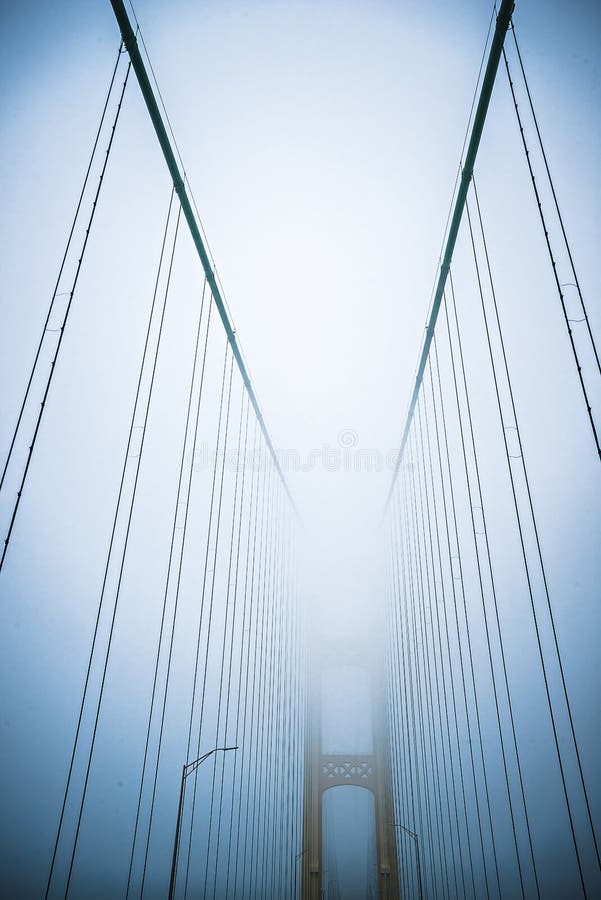 Les scènes d'hiver s'approchent du pont de mackinac et de la ville Michigan de mackinsw photo stock Les scènes d'hiver s'approchent du pont de mackinac et de la ville Michigan de mackinsw photo stock