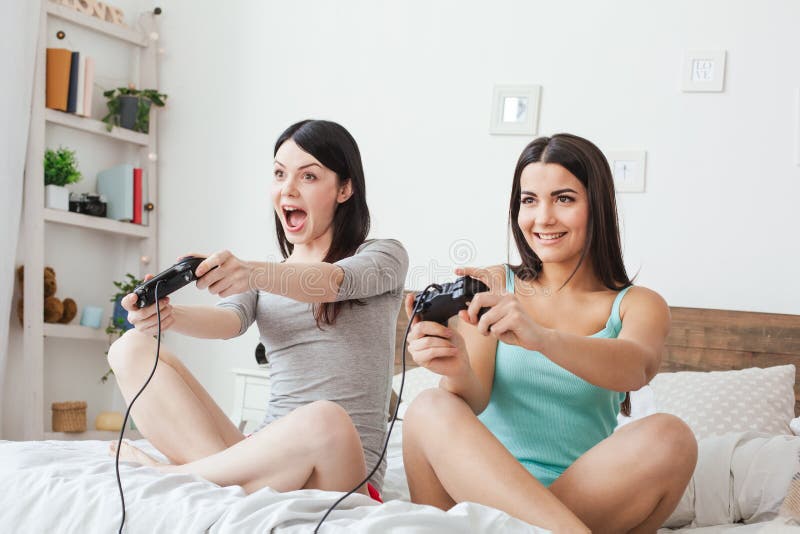 Couple Games for Girls - Girl Games