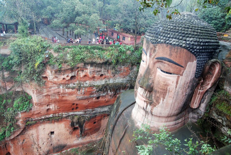 Leshan Bouddha géant dans Mt. Emei images libres de droits