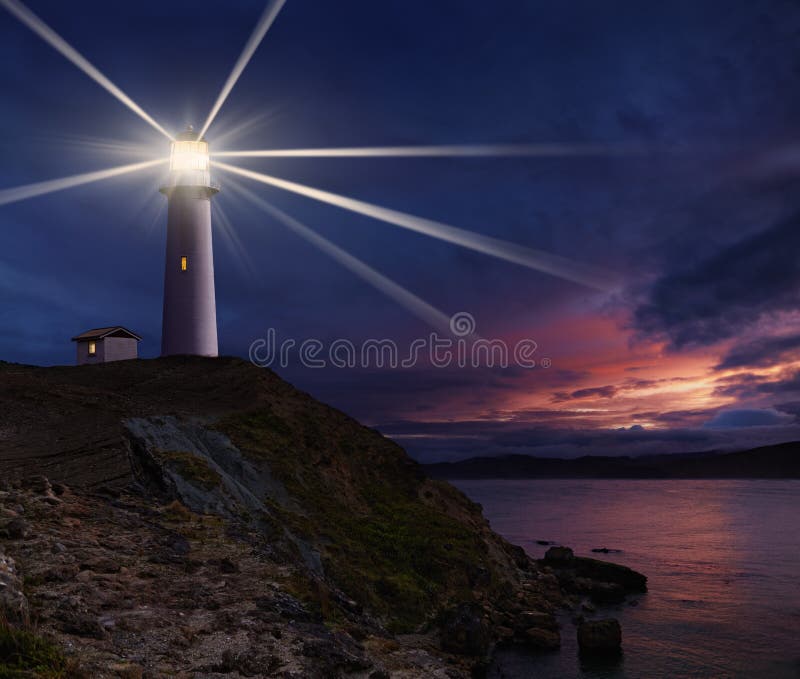 Leuchtturm-Strahl von Licht und Leuchtfeuer der Hoffnung und