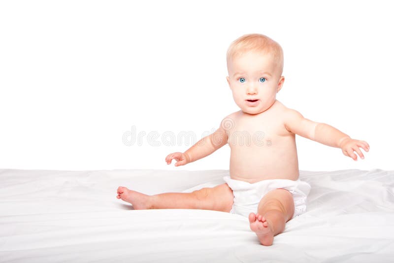 Leuke gelukkige zittingsbaby stock foto's Leuke gelukkige zittingsbaby stock foto's