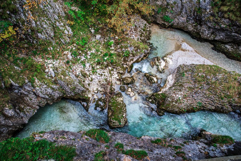 Leutaschklamm - dziki w? w? z z rzek? w alps Niemcy obrazy royalty free
