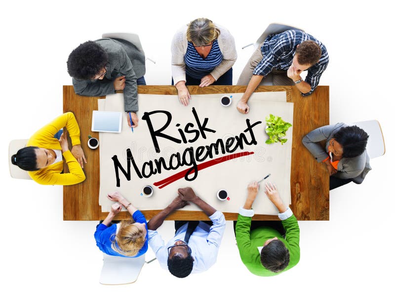 Leute in einer Sitzung und in den Risikomanagement-Konzepten lizenzfreie stockfotos Leute in einer Sitzung und in den Risikomanagement-Konzepten lizenzfreie stockfotos