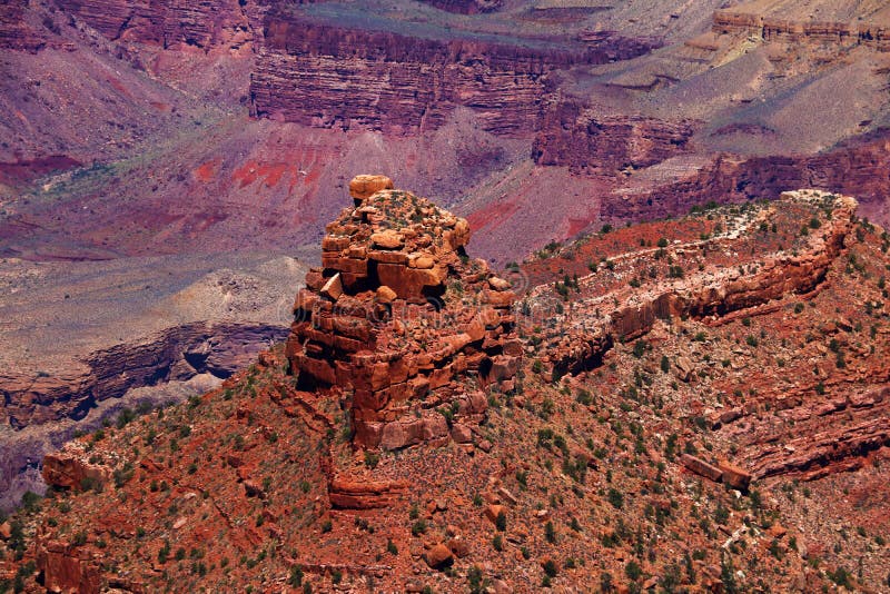 Lever de soleil dans l'endroit tribal de majesté de Navajo de MESA de chasses près de la vallée de monument, Arizona, Etats-Unis image stock Lever de soleil dans l'endroit tribal de majesté de Navajo de MESA de chasses près de la vallée de monument, Arizona, Etats-Unis image stock