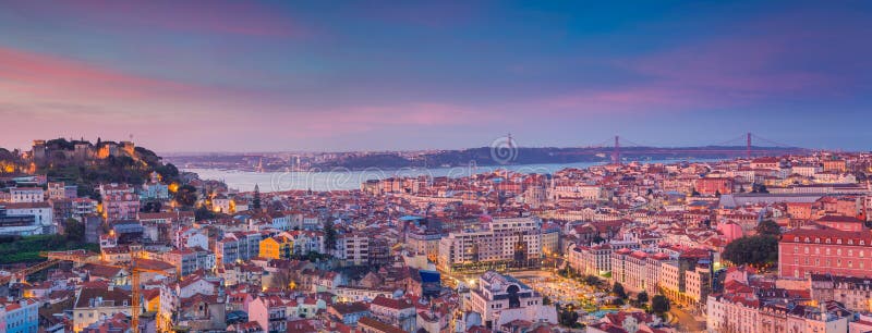 Lever de soleil de panorama de Lisbonne