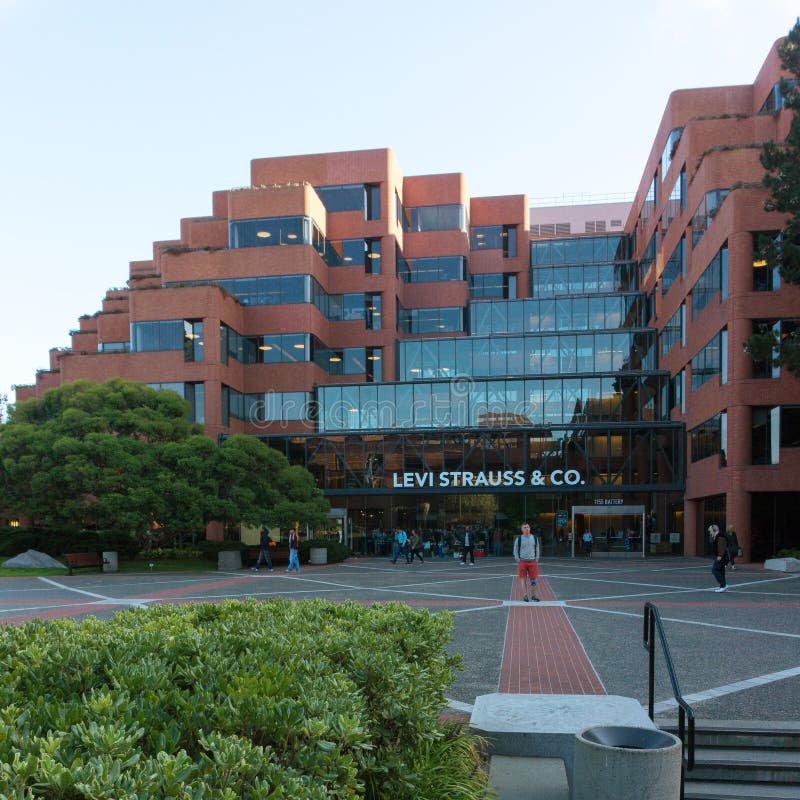 The Embarcadero Area in San Francisco with Levi Strauss Building Editorial  Photo - Image of residential, road: 99250026