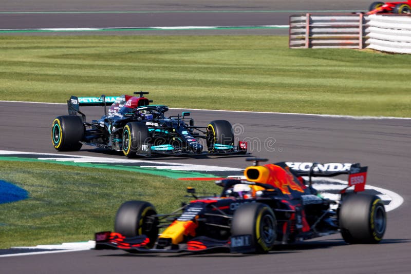 Lewsi Hamilton chases Max Verstappen at the 2021 British Grand Prix
