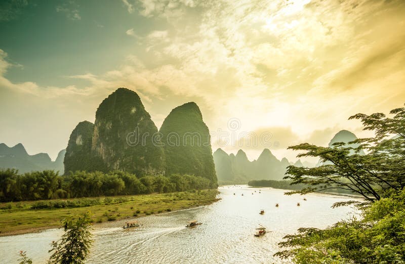 Li rzeka Yangshuo w Chiny fotografia royalty free Li rzeka Yangshuo w Chiny fotografia royalty free