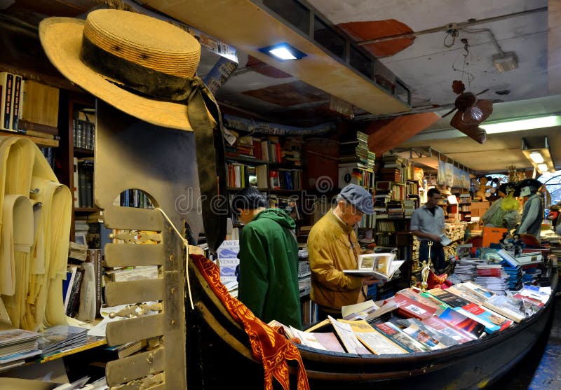 Libreria Acqua Alta, Venedig stockbild Libreria Acqua Alta, Venedig stockbild