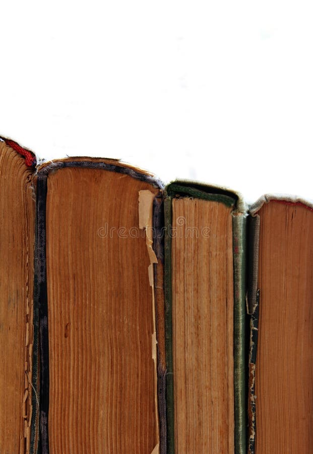 Libri d'annata in una fila immagini stock libere da diritti Libri d'annata in una fila immagini stock libere da diritti