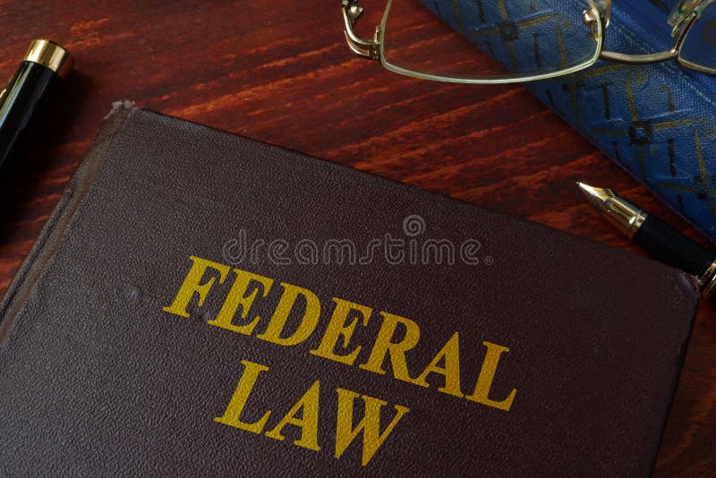 Libro con ley federal del título