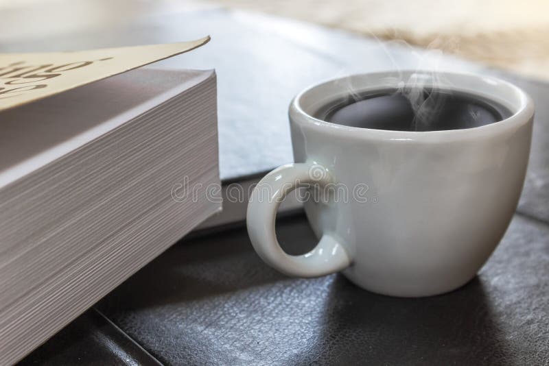 Libro e caffè