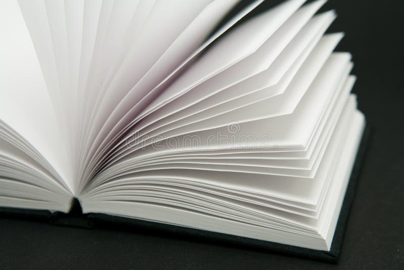 Libro En Blanco Para Pegar Fotos Cuaderno en blanco foto de archivo. Imagen de libreta - 1073240