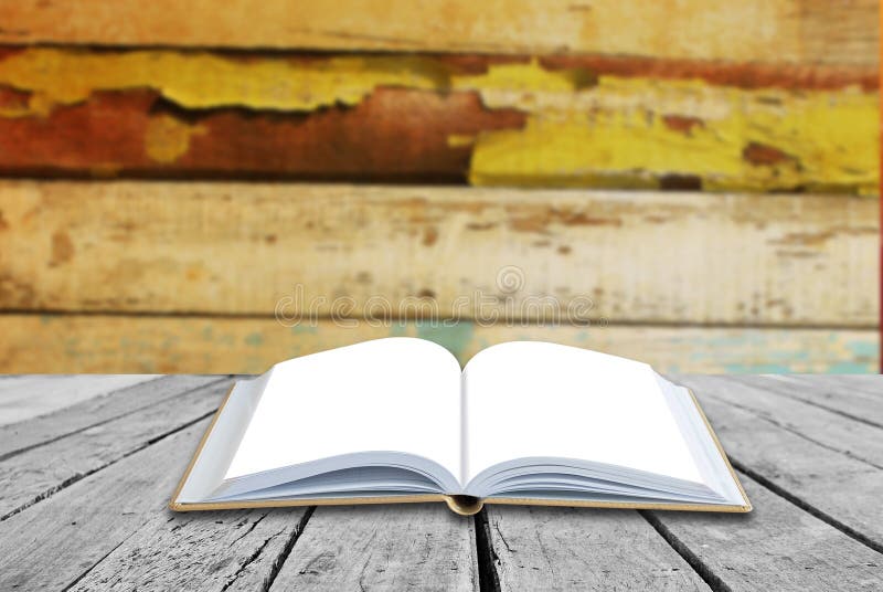 Libro magico aperto per scienza, istruzione o religione immagine stock libera da diritti
