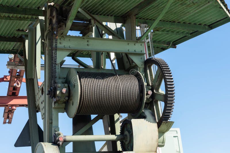 Lifting device with cable stock image. Image of construction 159027911
