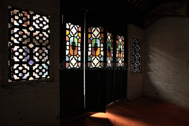 Light through the Chinese old style door