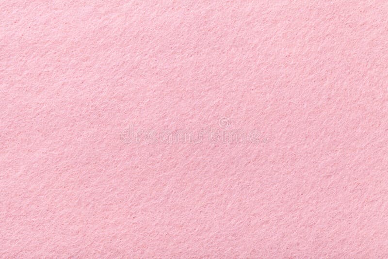 Sự mềm mại và ấm áp của vải len của chiếc áo khoác được tô điểm bởi màu hồng nồng nàn, tạo nên một hình ảnh cảm động và đáng yêu. Khám phá hình ảnh liên quan và trầm trồ trước cảm giác êm ái mà nó mang lại.