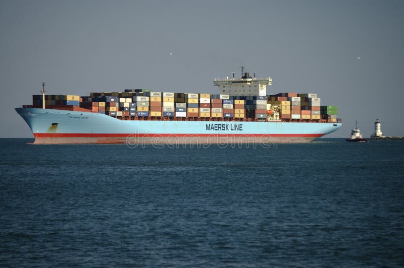 Ligne Bateau  De Conteneur  De Maersk Photographie ditorial 