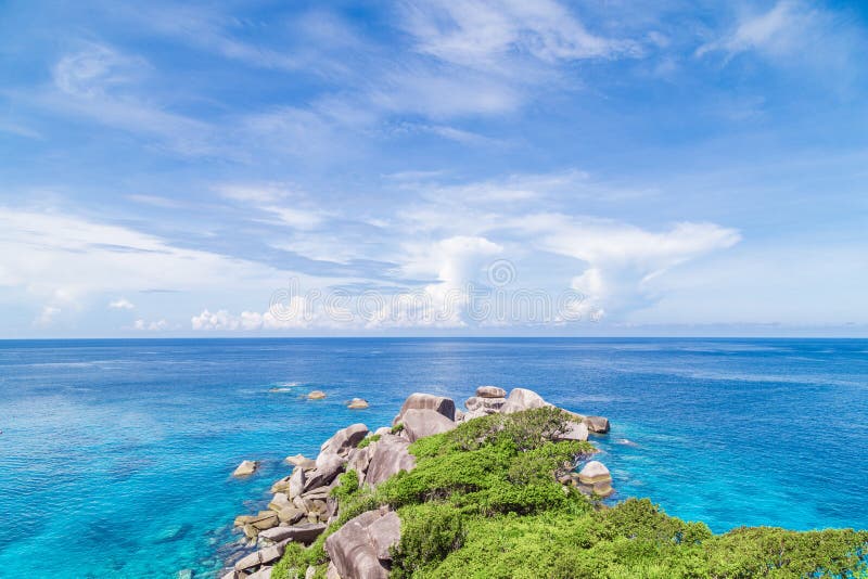 Liknande öar och nationalparksthailand royaltyfri fotografi