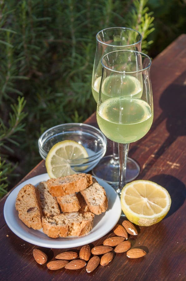 Limoncello and biscotti