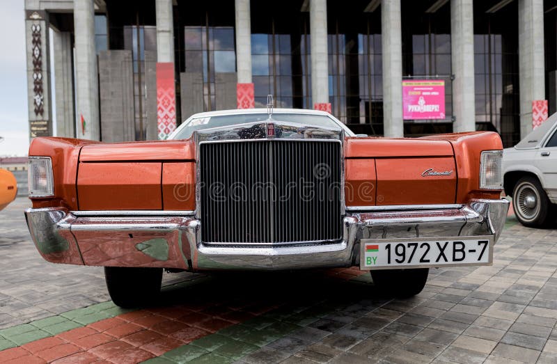 Lincoln Continental Mark 4 w autopokazie obraz stock