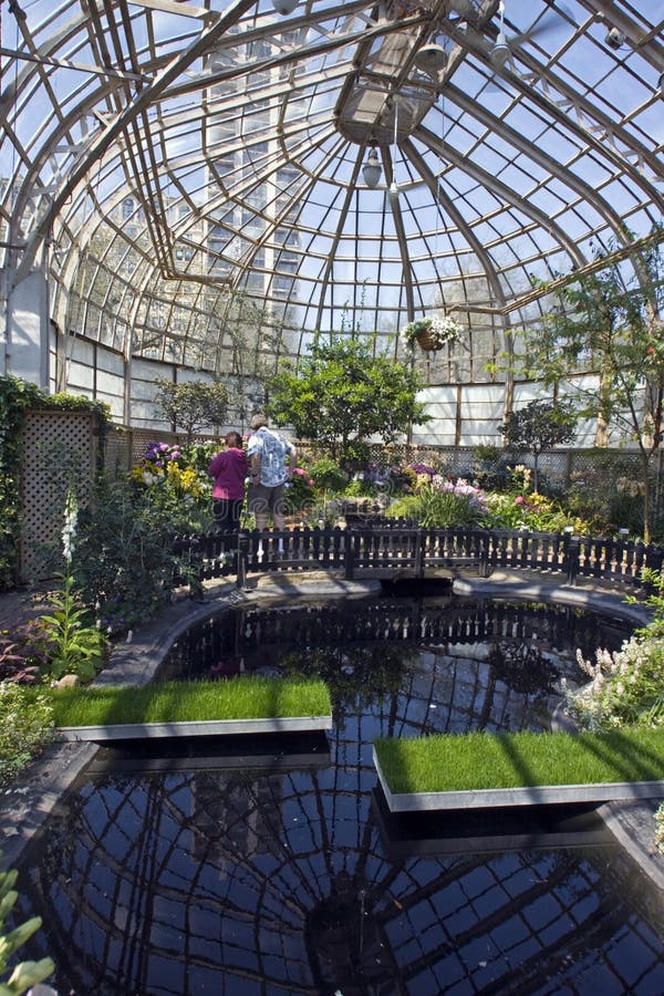 Lincoln Park Conservatory inside