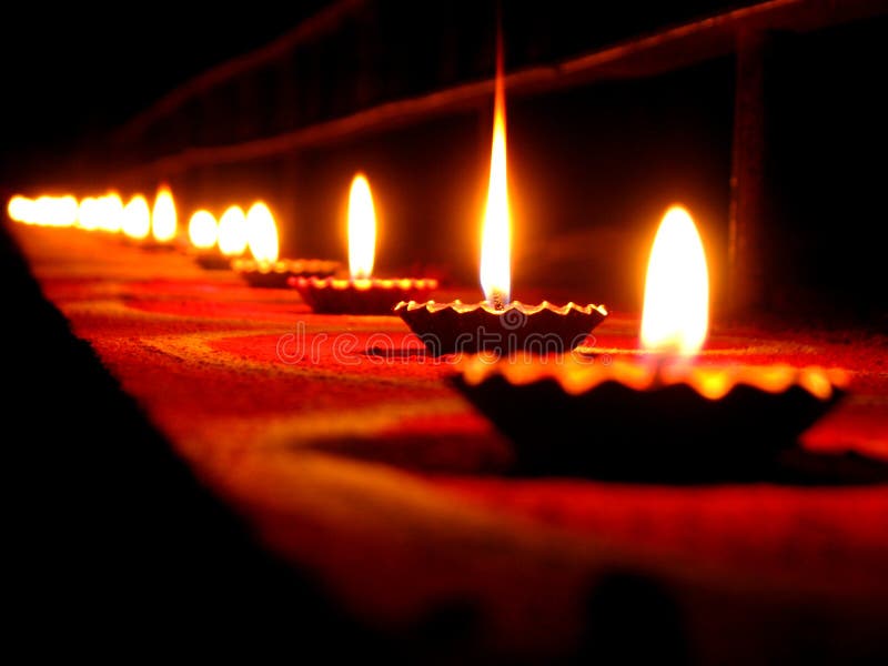 Krásné tradiční lampy svítí linka na pořádání Diwali festival v Indii.