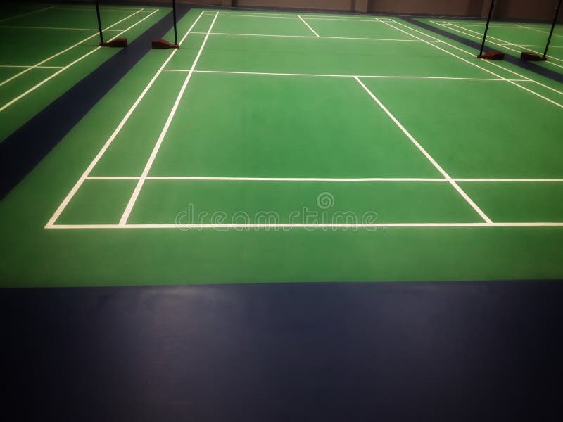 linha na corte de badminton verde fotografia de stock royalty free linha na corte de badminton verde fotografia de stock royalty free