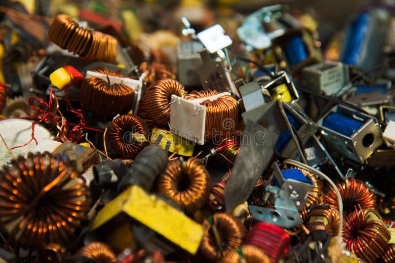Linia przemysłowa do recyklingu starych urządzeń gospodarstwa domowego, elektroniki i kabli