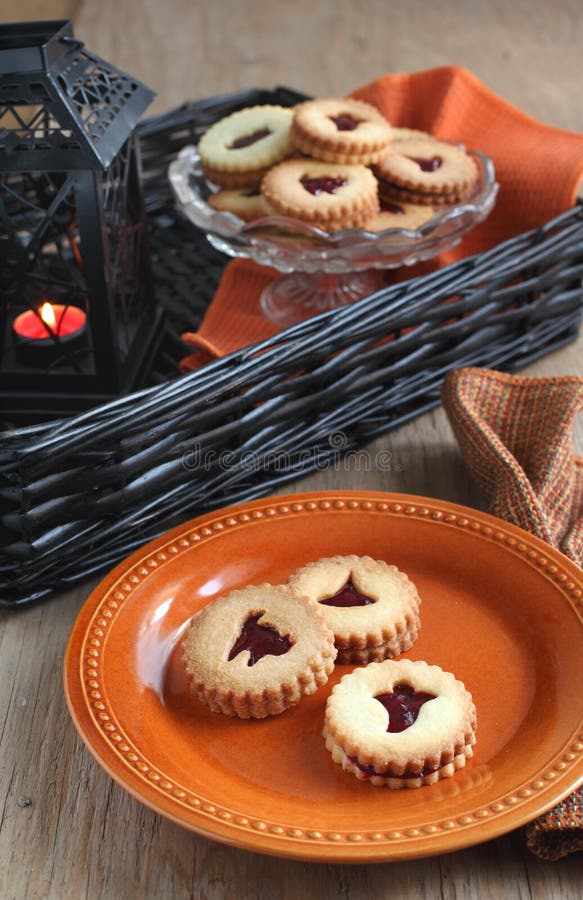 Linzer Plätzchen für Halloween stockfoto Linzer Plätzchen für Halloween stockfoto