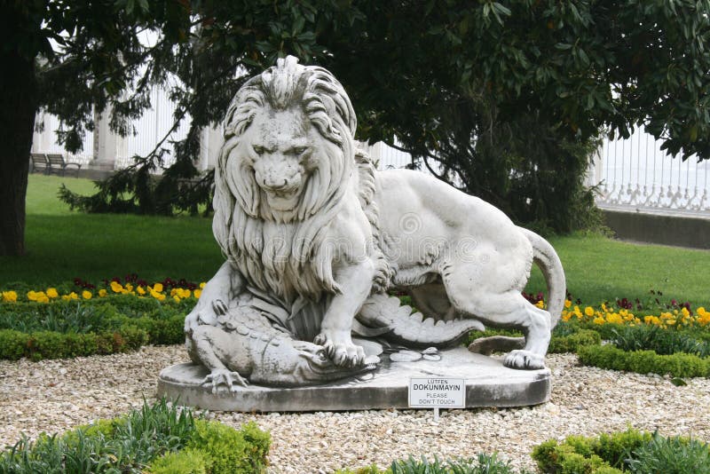 Lion Sculpture in Dolmabahce Palace S Garden Editorial Stock Photo ...