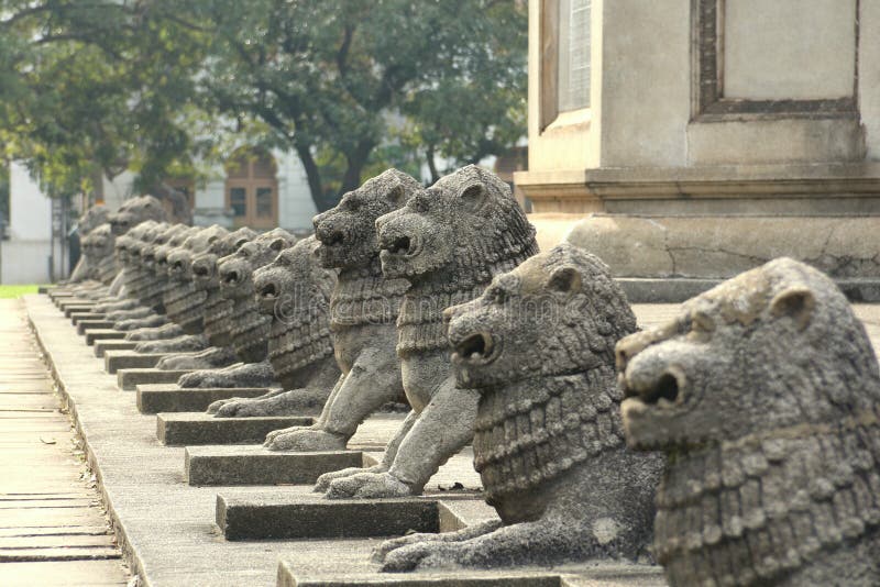 Lion Statues