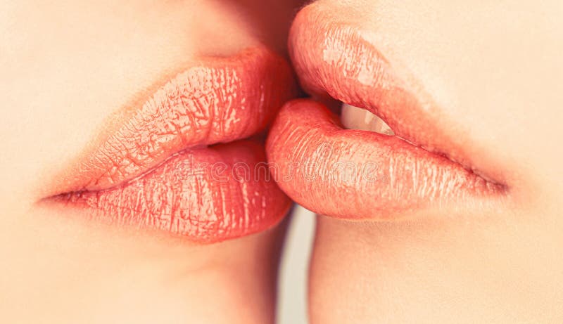 Lesbian Kissing Close Up