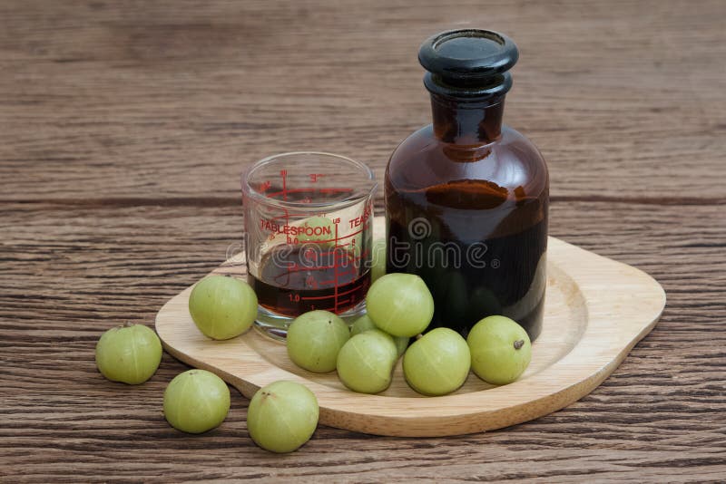 Liquore indiano dell'uva spina fotografia stock libera da diritti Liquore indiano dell'uva spina fotografia stock libera da diritti