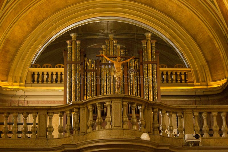 Lisboa, Portugal: órgão e coro da igreja do NIO do ³ de Santo AntÃ