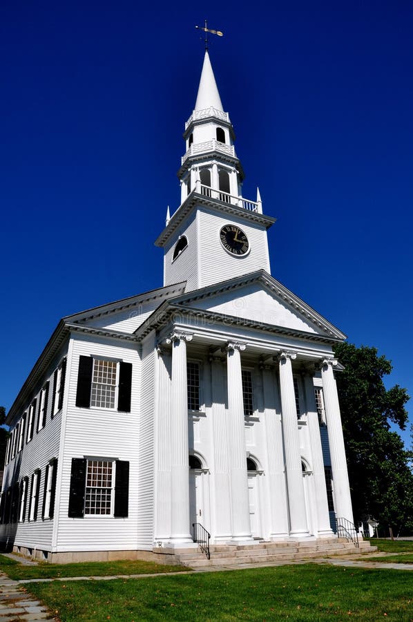 Litchfield, CT: Первая относящаяся к конгрегации церковь 1829 стоковые изображения rf