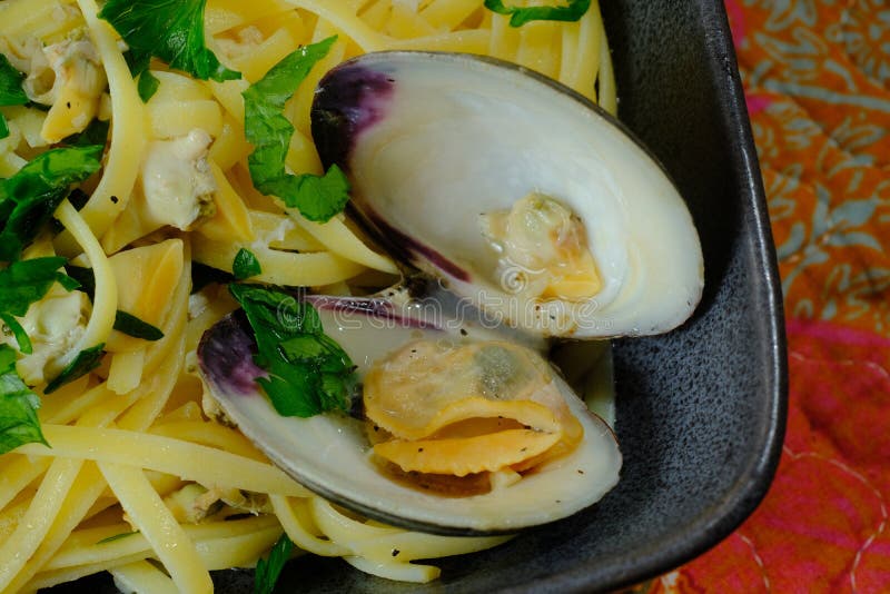 Litleneck clam Sauce arkivfoton