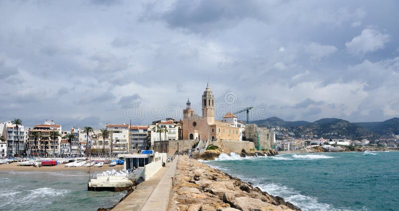Litoral de Sitges, Espanha imagem de stock Litoral de Sitges, Espanha imagem de stock