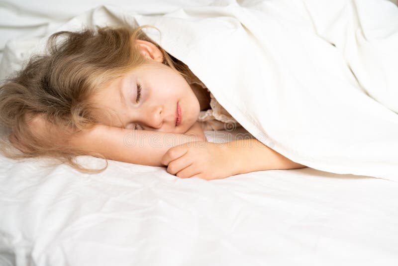 Little Girl Sleeping Underwear Images - Free Download on Freepik