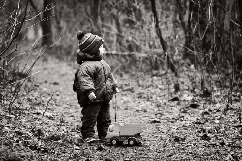 little-boy-car-toy-got-lost-forest-black-white-little-boy-car-toy-got-lost-forest-174766231.jpg