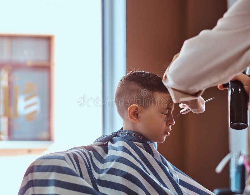 1,673 Boy Hairdressing Salon Stock Photos - Free & Royalty-Free Stock  Photos from Dreamstime